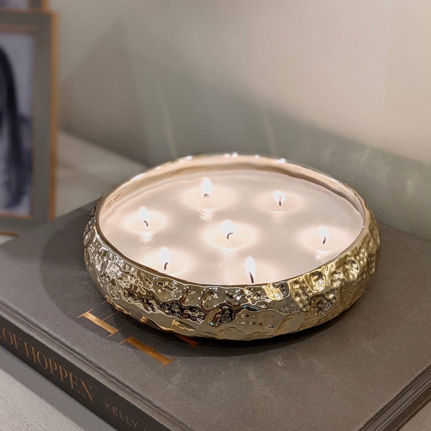 Aeolian 7 Wick Gold Scented Candle - Bridgnorth Furniture