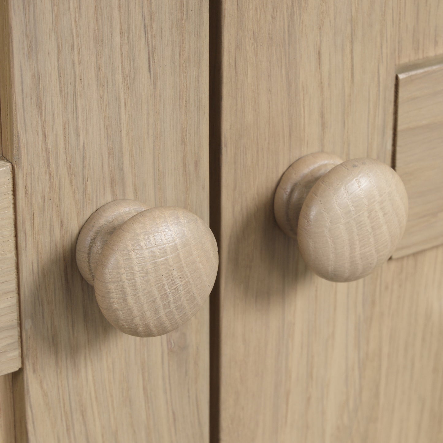 Stretton Oak 2 over 4 Chest - Bridgnorth Furniture