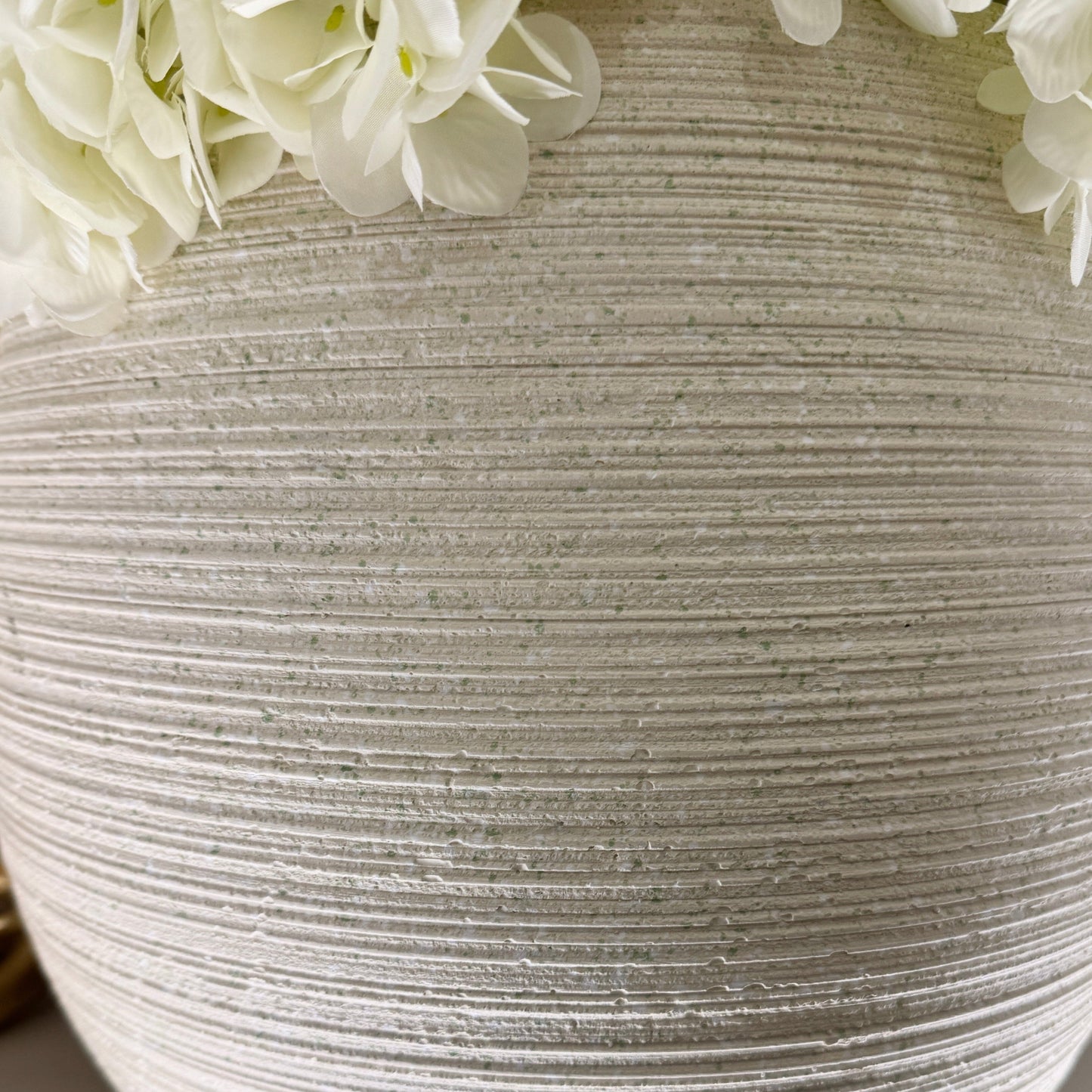Tranquillity Medium Neutral Round Textured Planter - Bridgnorth Furniture