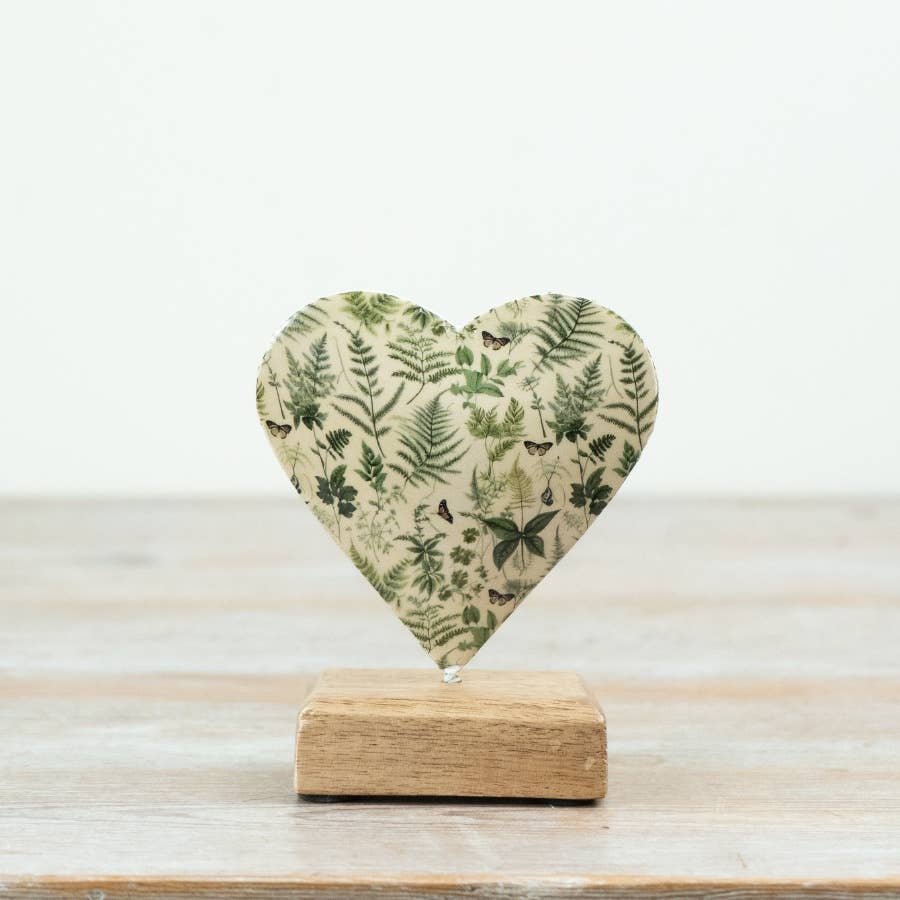 Botanical Heart On Base, 12cm - Bridgnorth Furniture