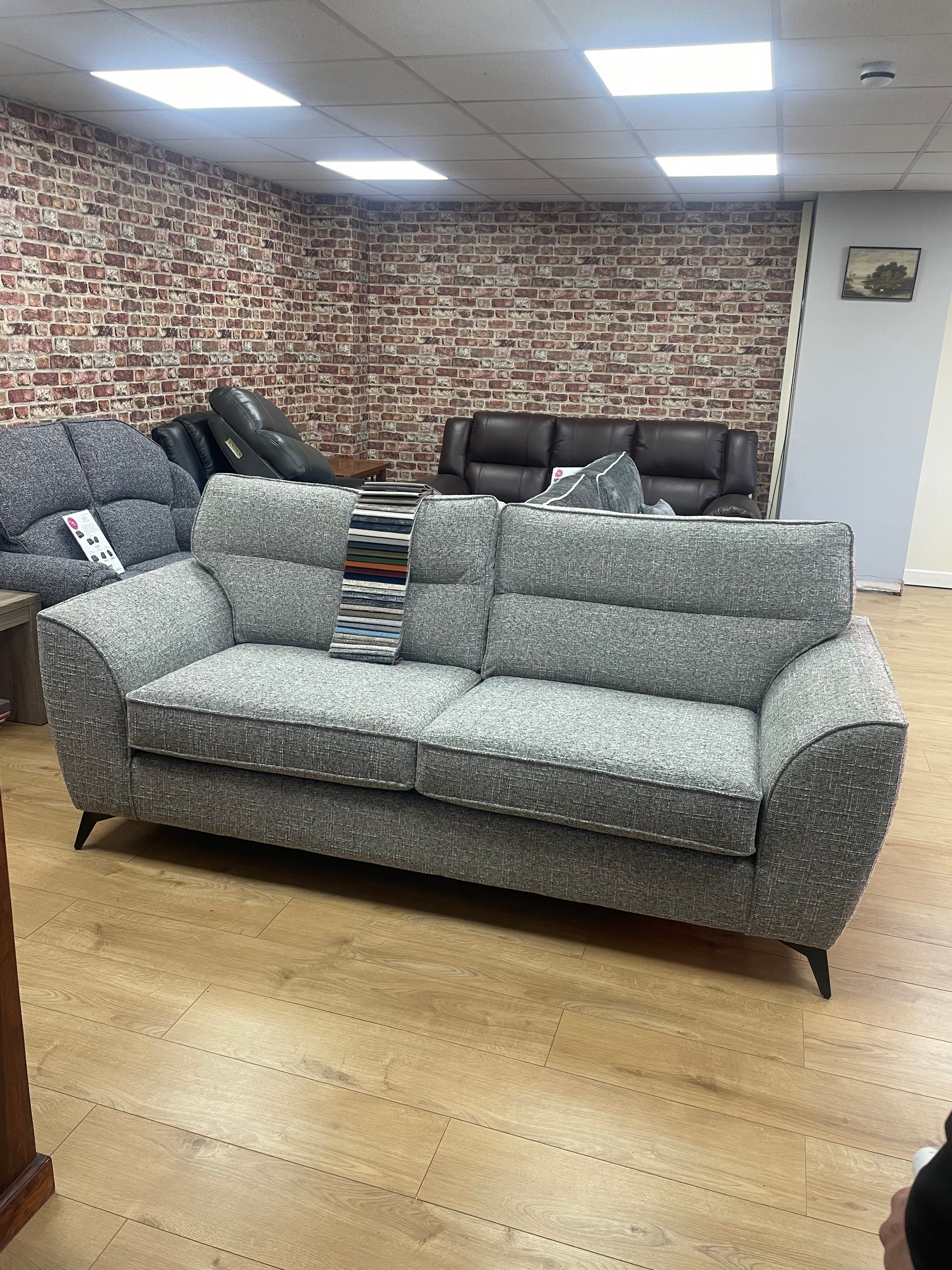 Lucy Sofa - Bridgnorth Furniture