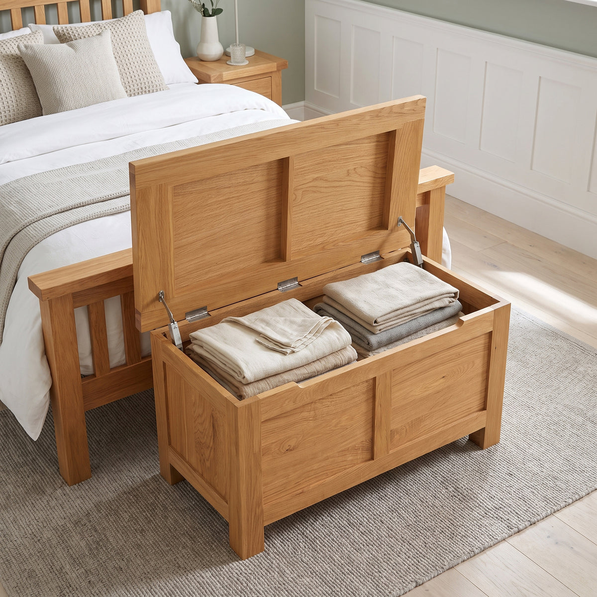 Drayton Blanket Box