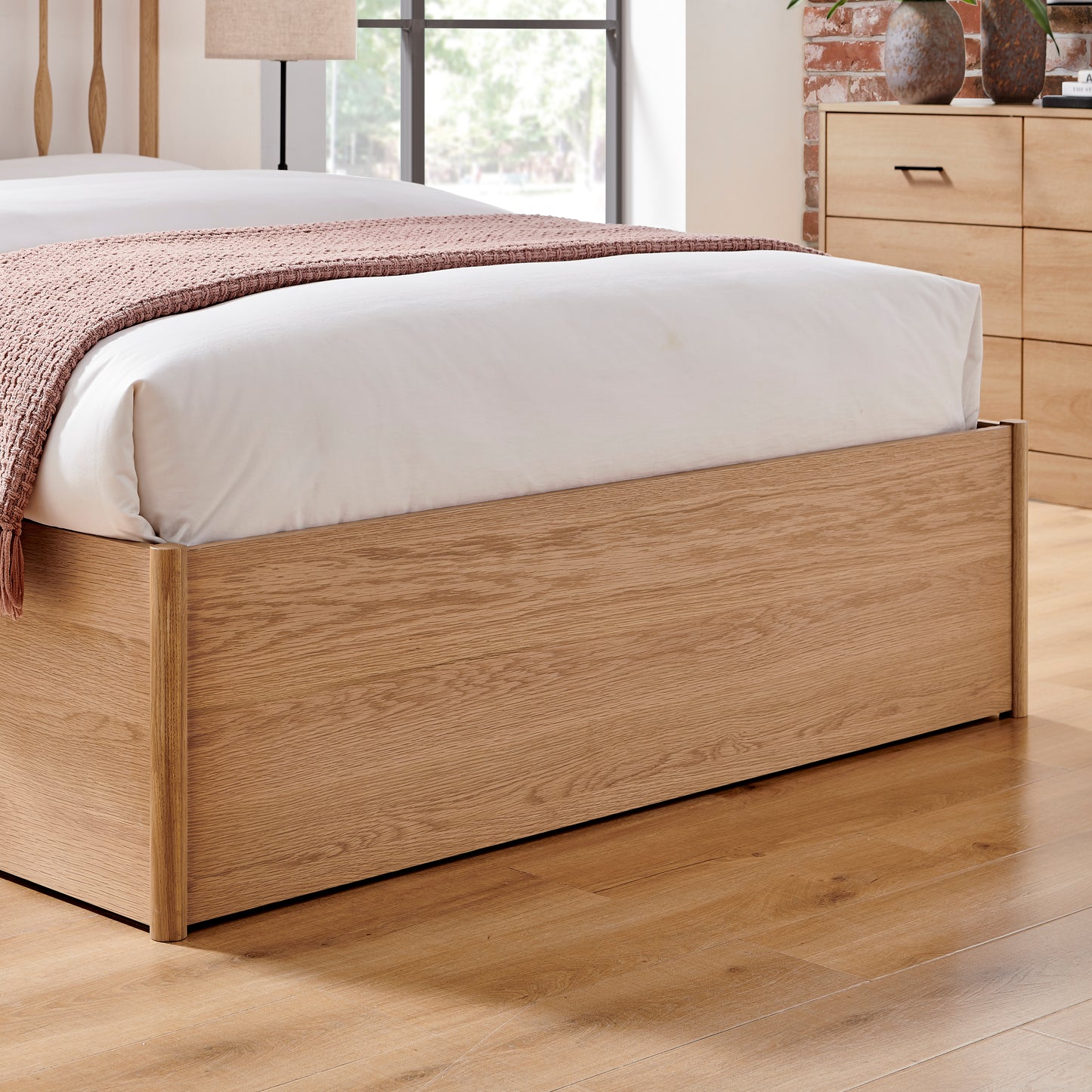 Juno Oak Ottoman Bed - Bridgnorth Furniture