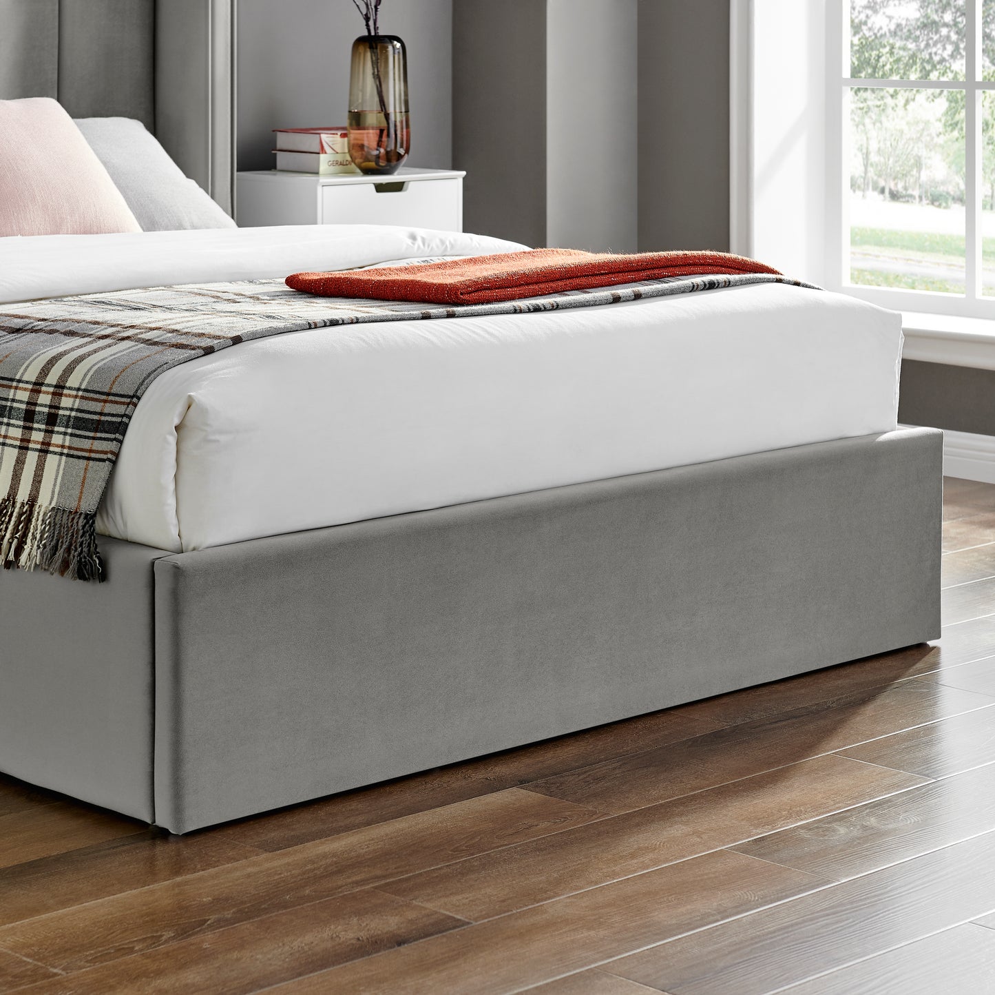 Polaris Ottoman Bed