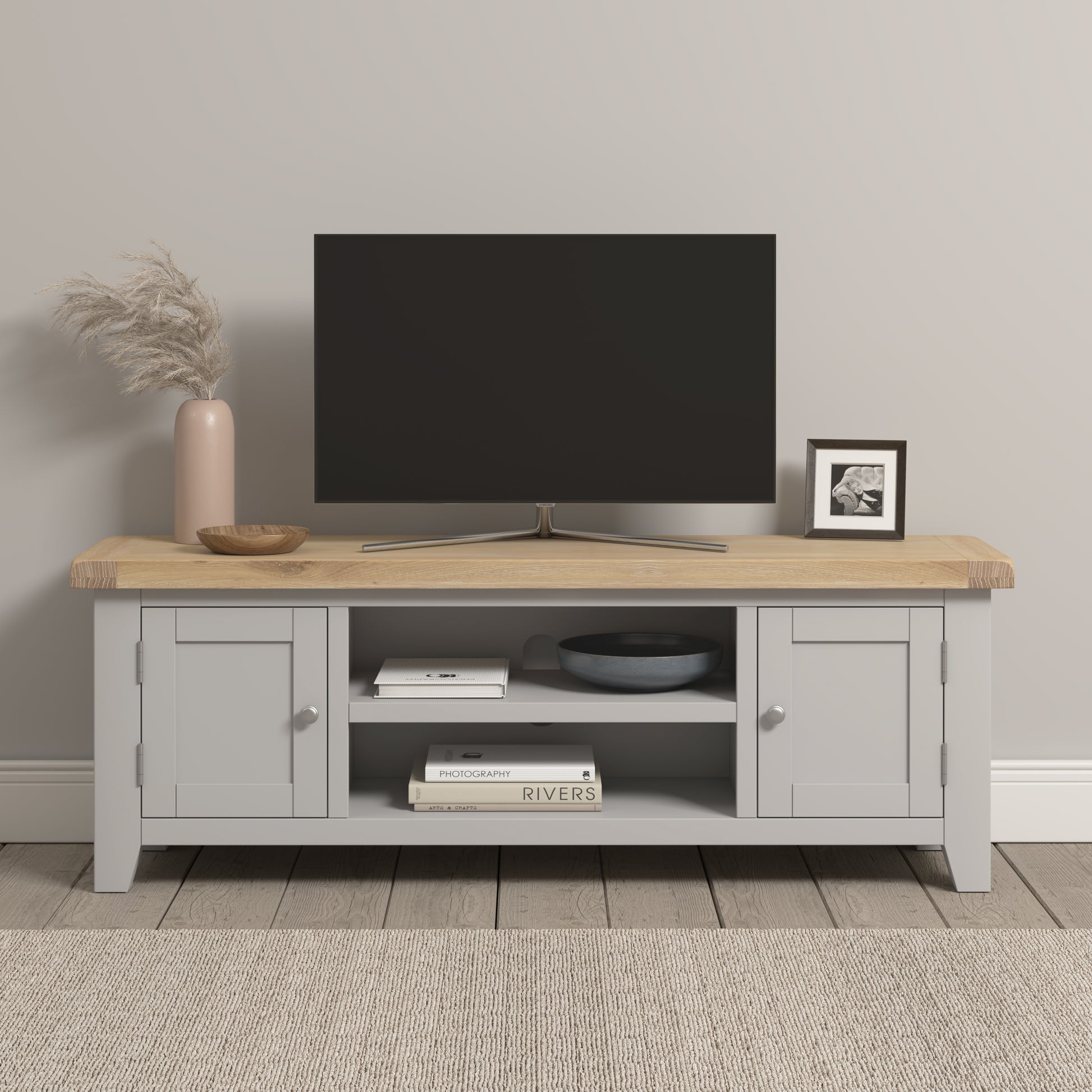 Highley Painted Oak Large TV Unit - Bridgnorth Furniture