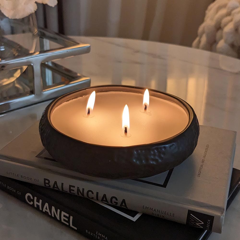 Aeolian 3 Wick Black Scented Candle - Bridgnorth Furniture