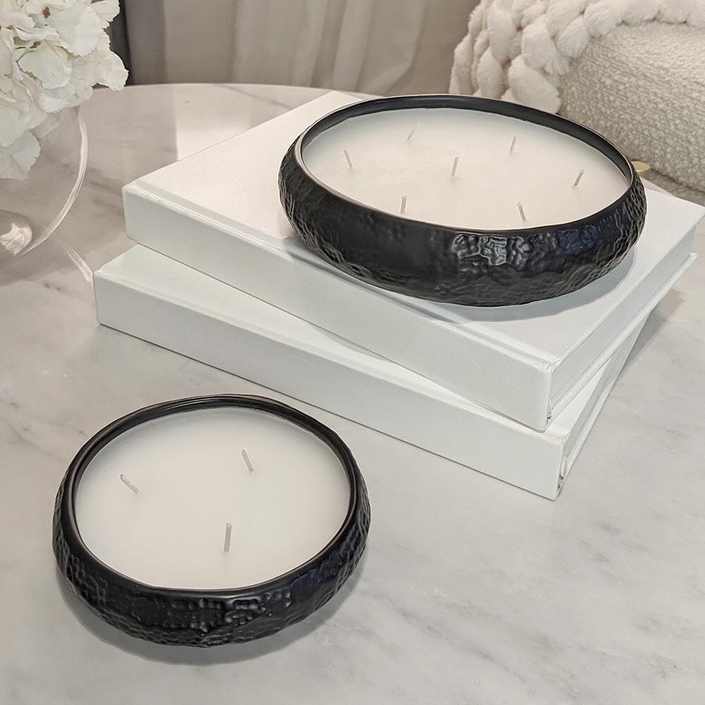 Aeolian 7 Wick Black Scented Candle - Bridgnorth Furniture