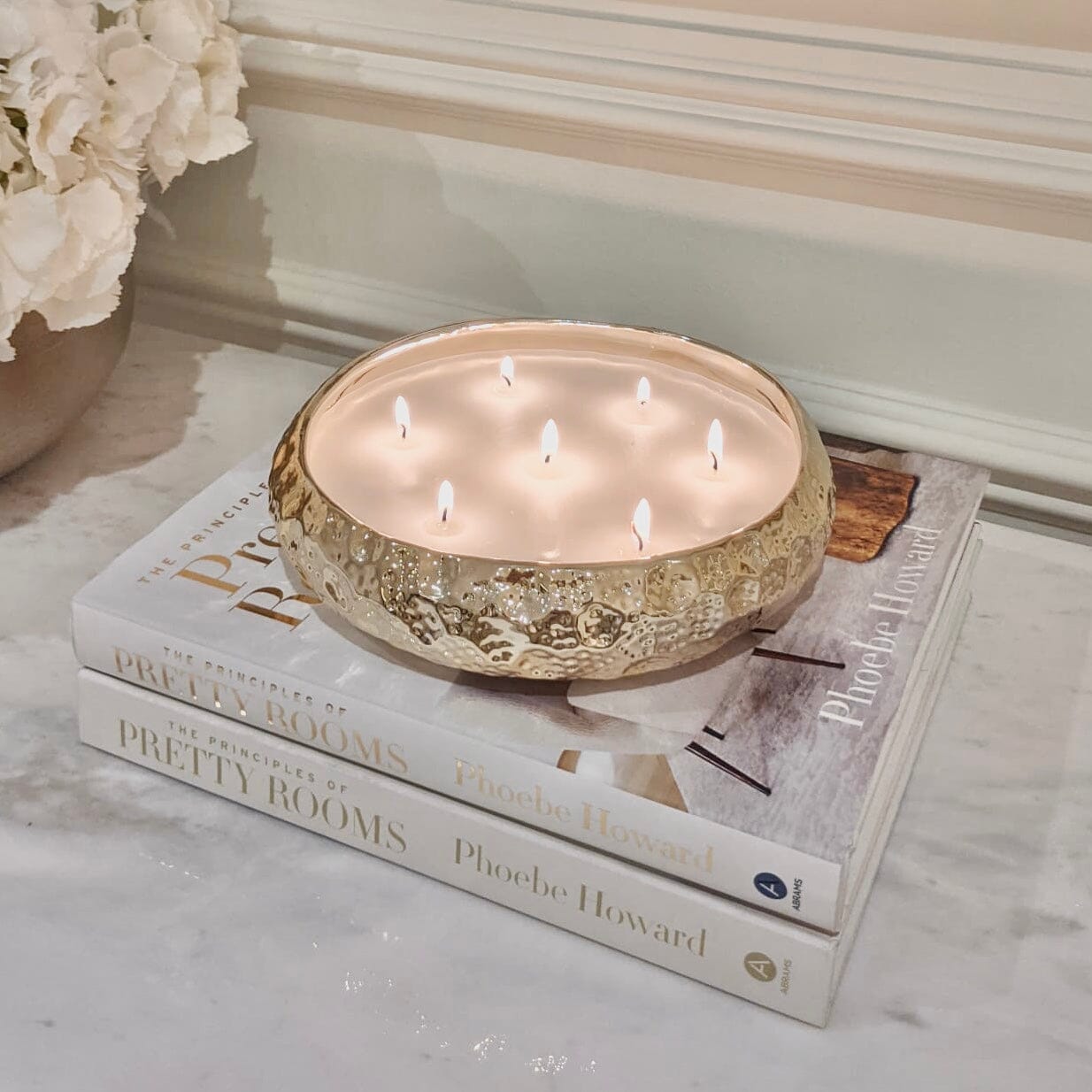 Aeolian 7 Wick Gold Scented Candle - Bridgnorth Furniture