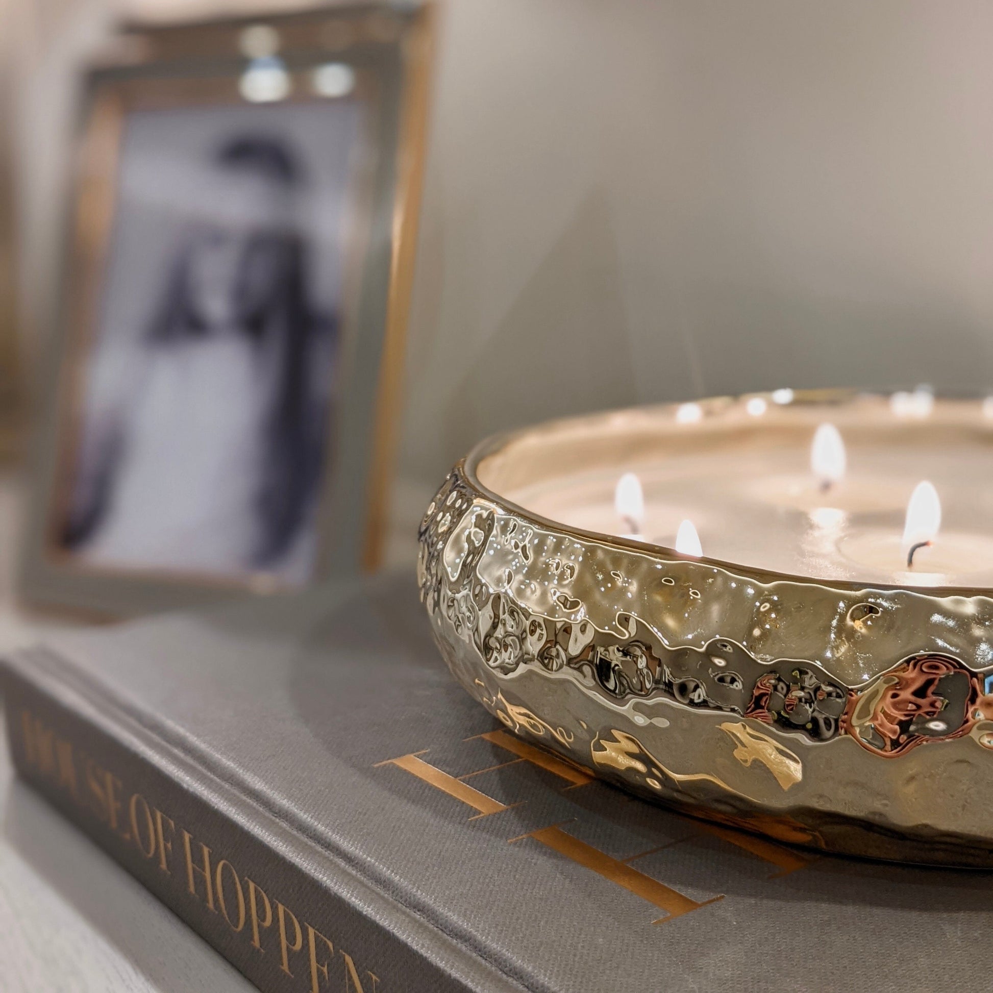 Aeolian 7 Wick Gold Scented Candle - Bridgnorth Furniture