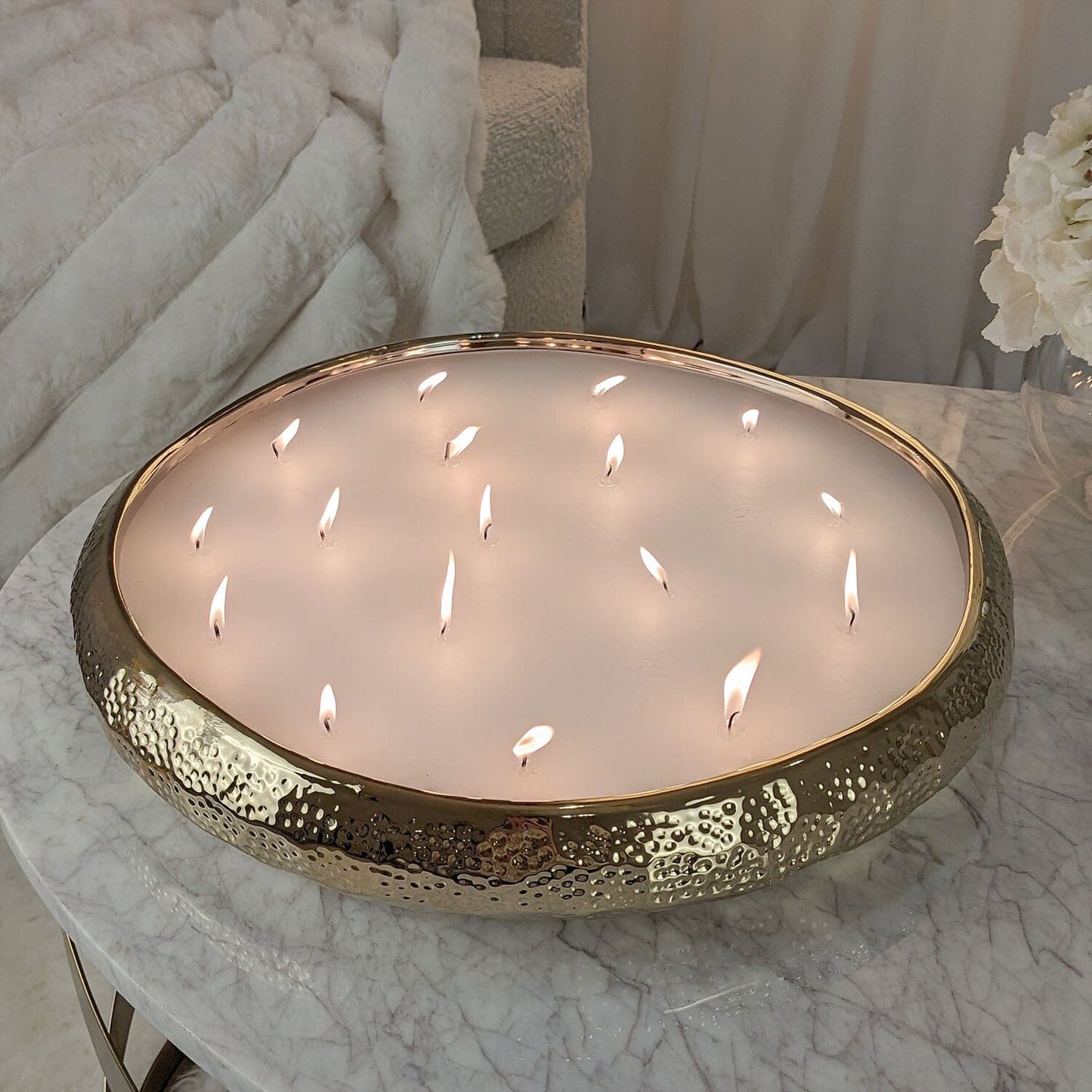 Aeolian XL Gold 17 Wick Scented Candle - Bridgnorth Furniture