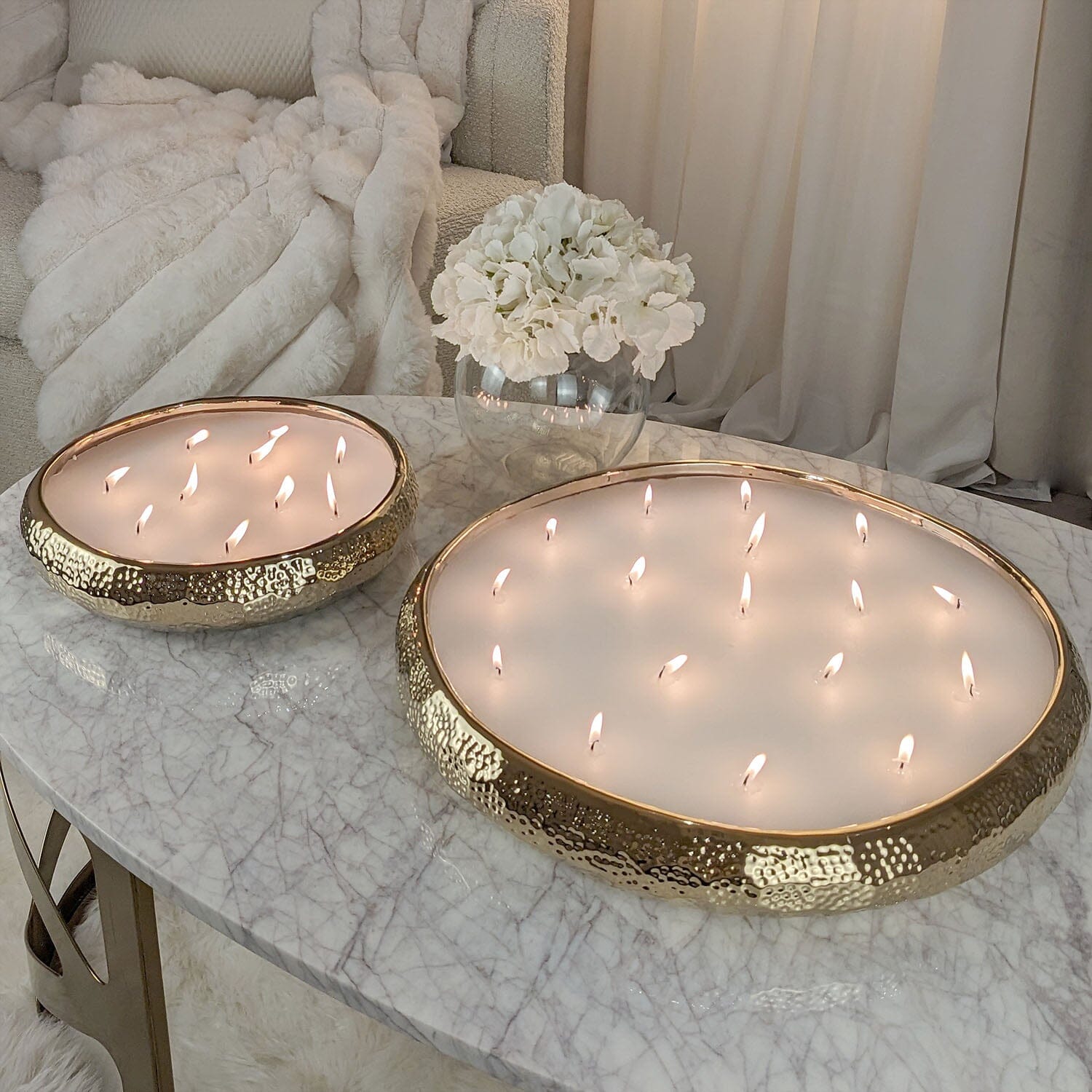 Aeolian XL Gold 17 Wick Scented Candle - Bridgnorth Furniture