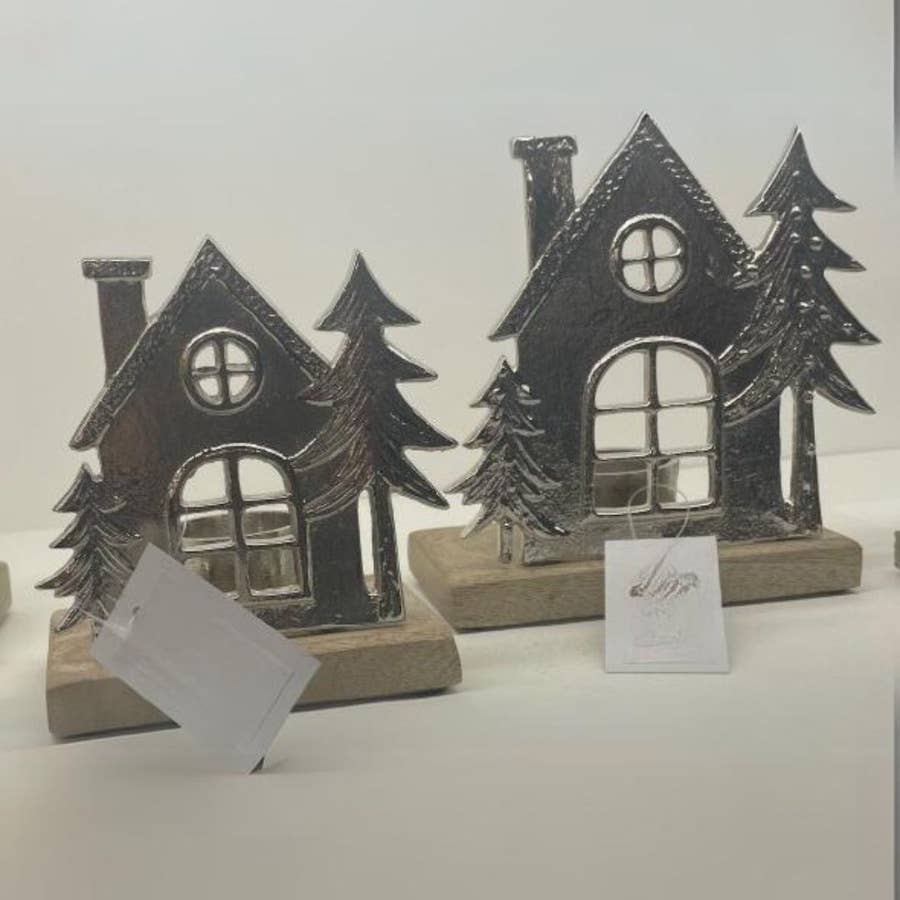 T-Light House On Wooden Base 15cm