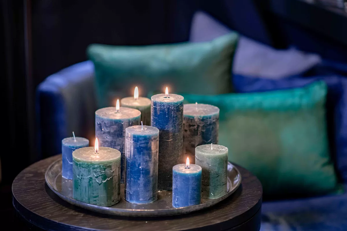 LUXURY RUSTIC CANDLE - NAVY BLUE - Bridgnorth Furniture