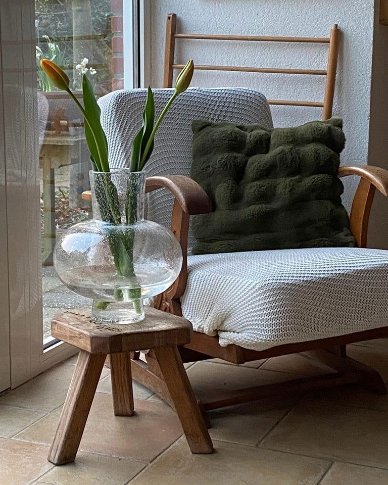 Vase MODEST - CLEAR BUBBLES Colour by DutZ - Bridgnorth Furniture