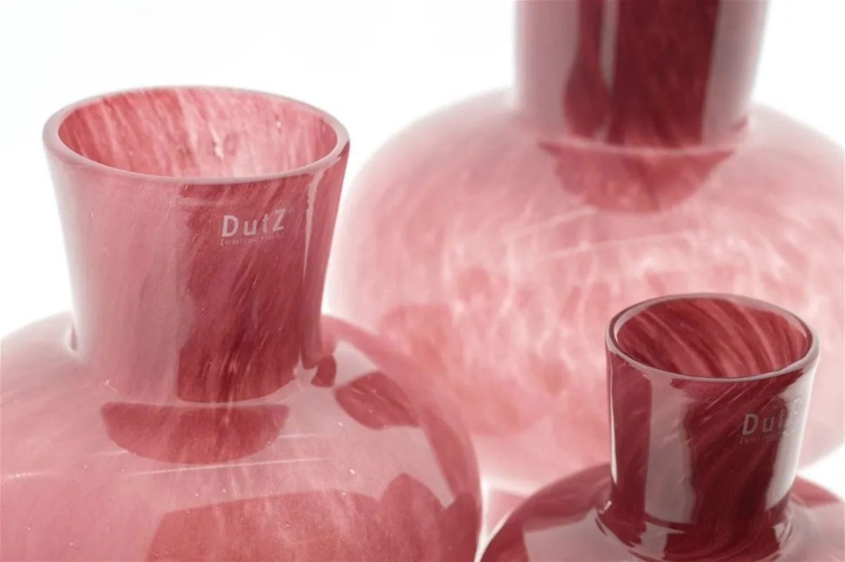 Vase MODEST - RASPBERRY by DutZ - Bridgnorth Furniture