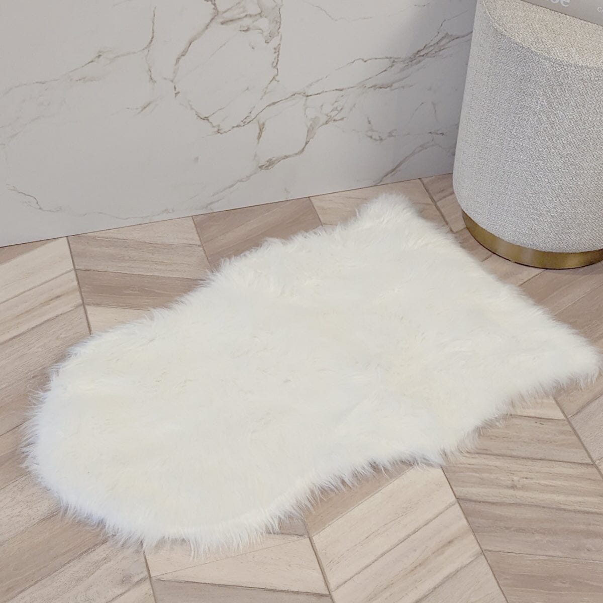 Elle Small Faux Fur White Hide Rug - 60x90cm - Bridgnorth Furniture