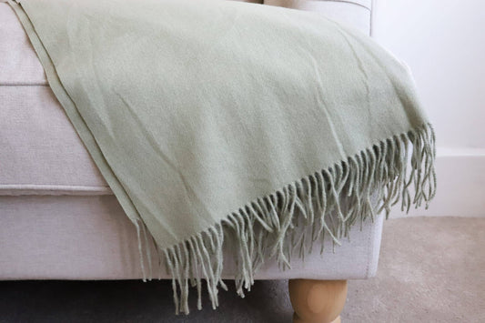 Della Sage Throw Throw Blanket 170 x 65 - Bridgnorth Furniture