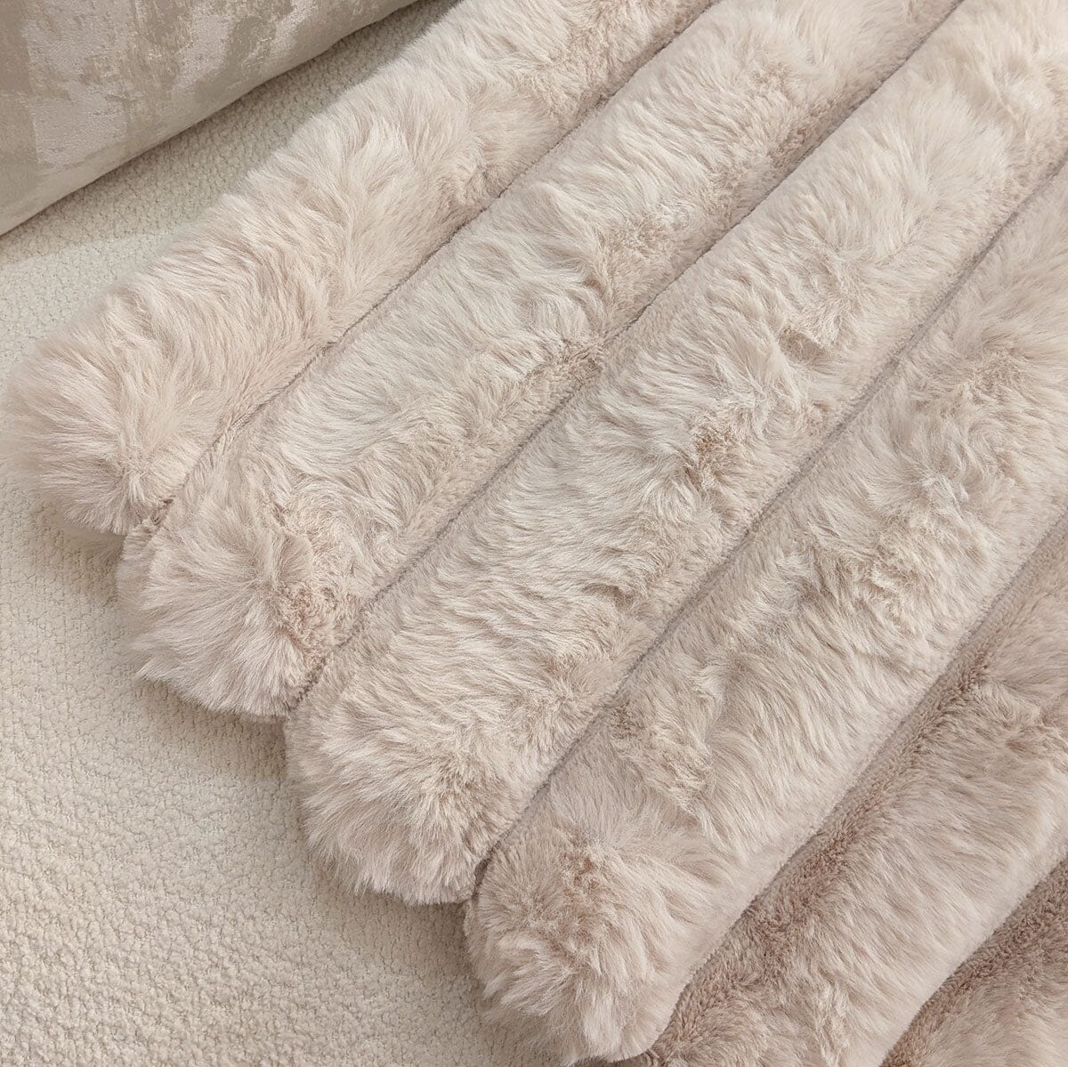 Isla Oatmeal Chunky Ribbed Faux Fur Throw - Bridgnorth Furniture