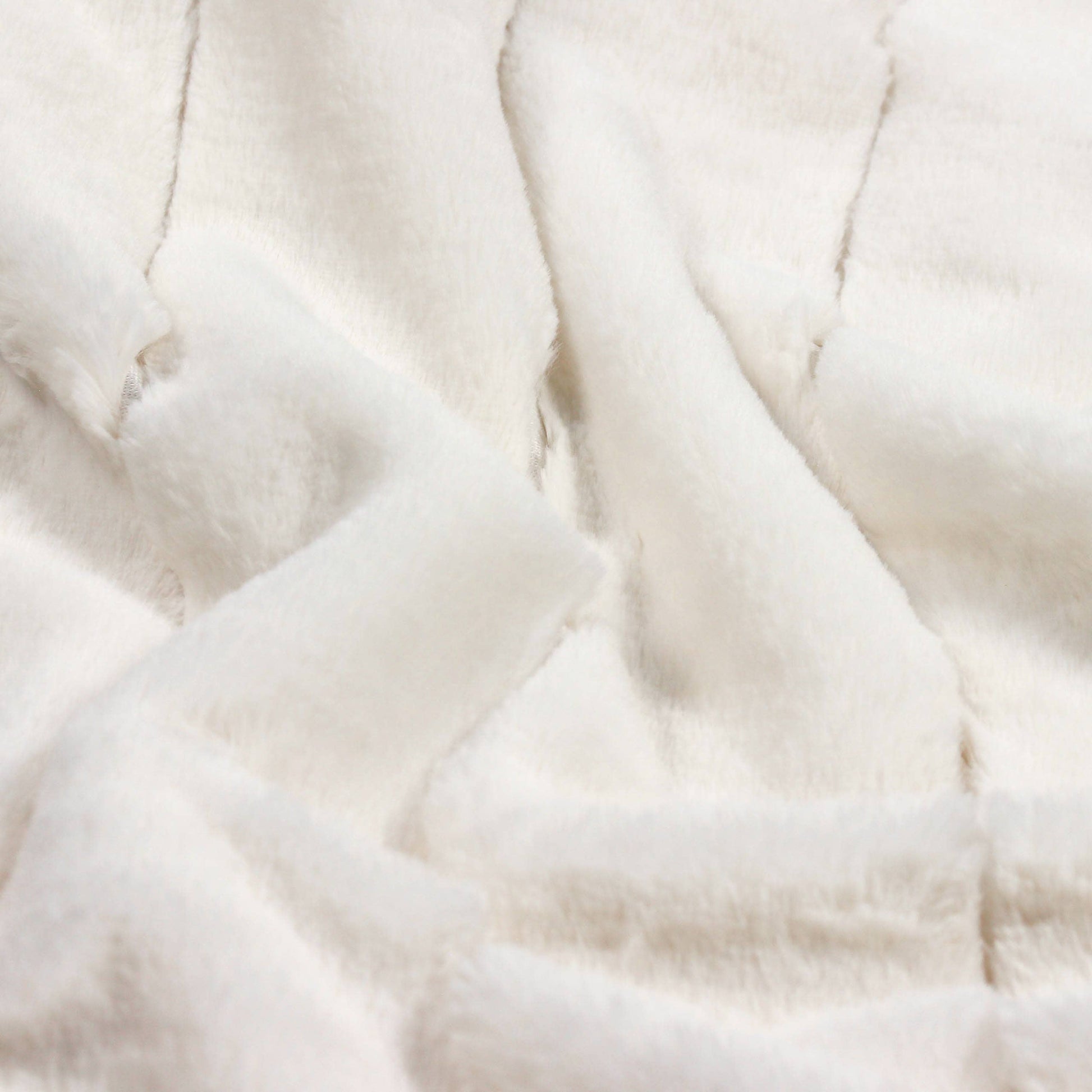 Empress Faux Fur Throw Cream - Bridgnorth Furniture