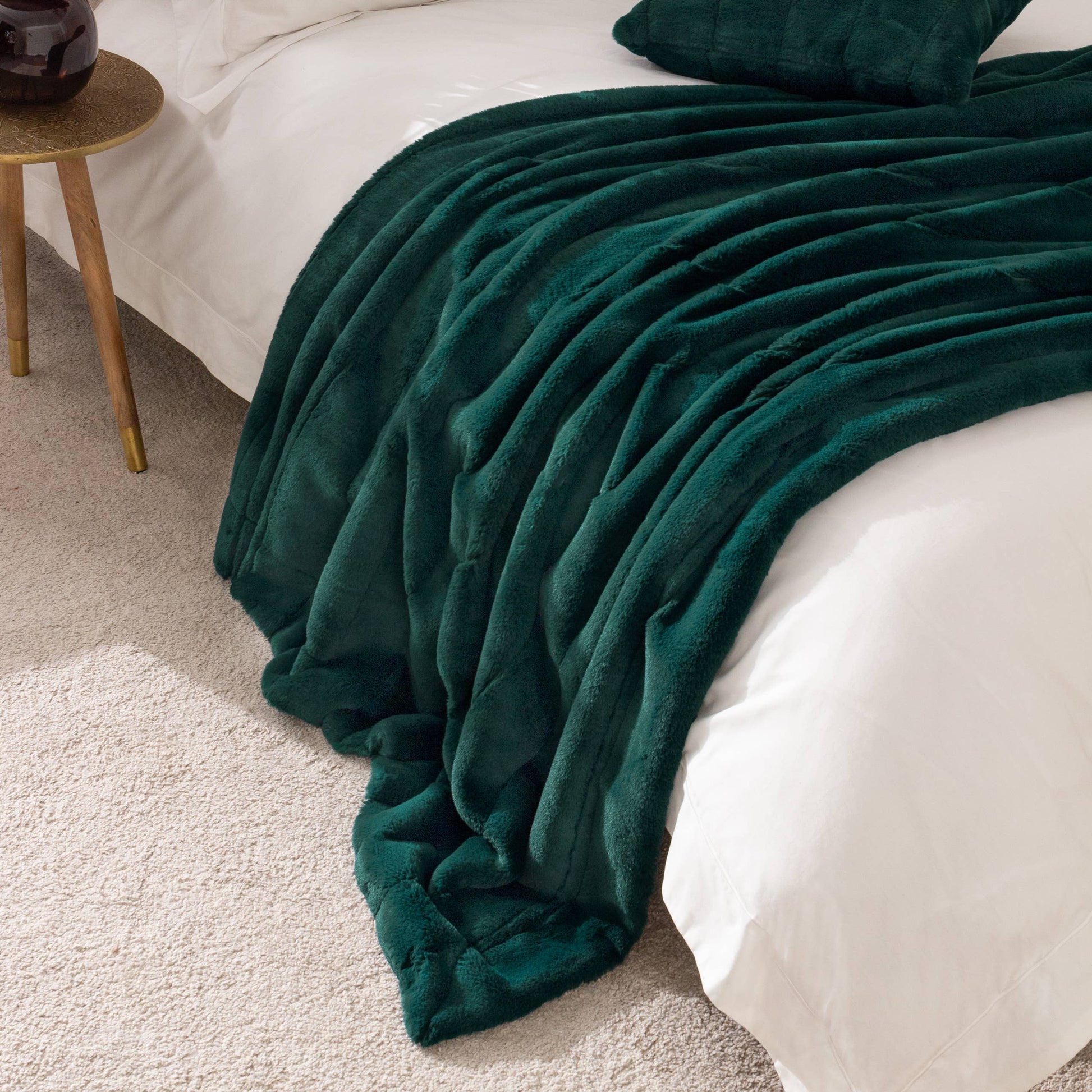 Empress Faux Fur Throw Emerald - Bridgnorth Furniture