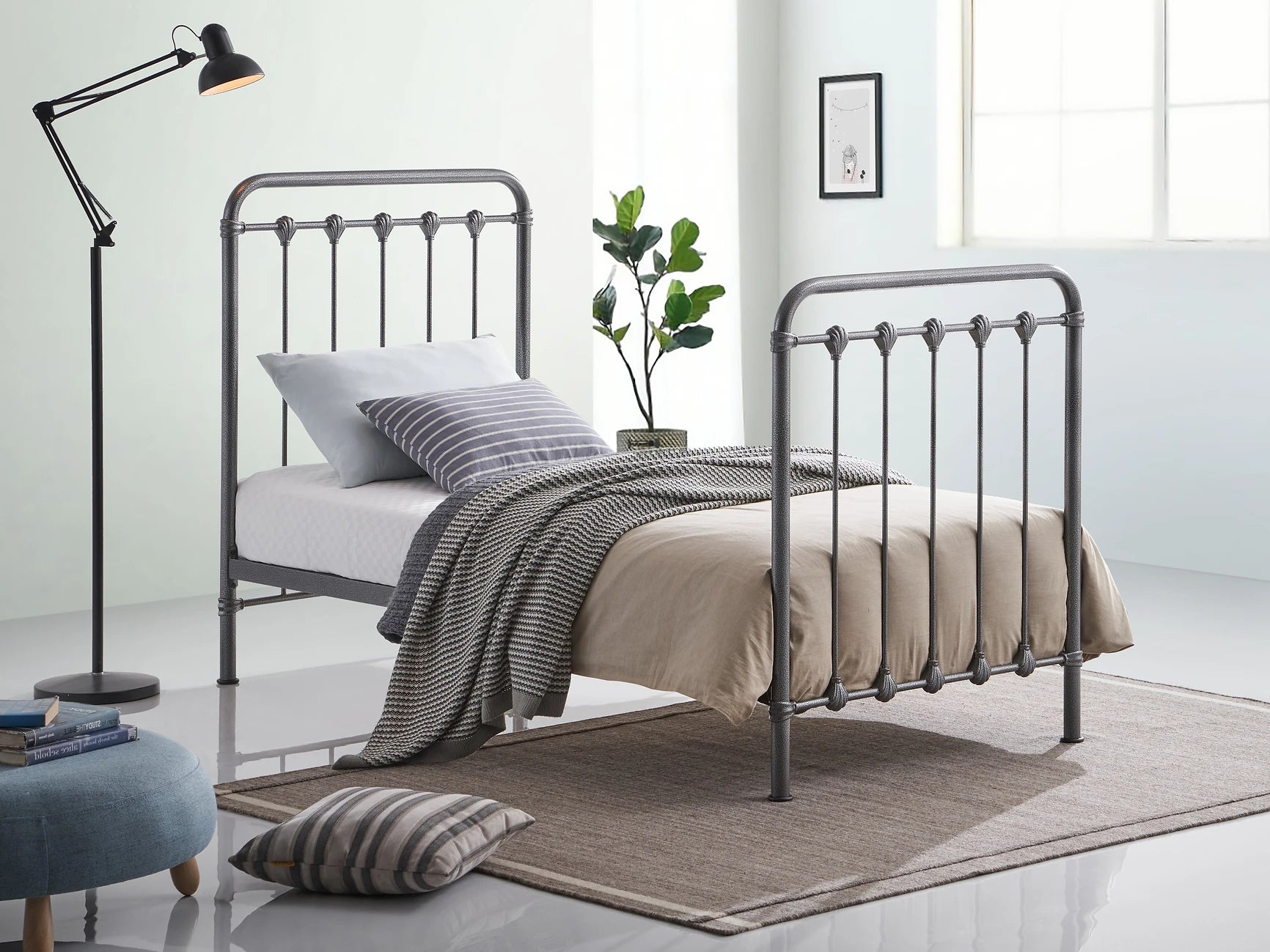 Havana Metal Bedframe - Bridgnorth Furniture