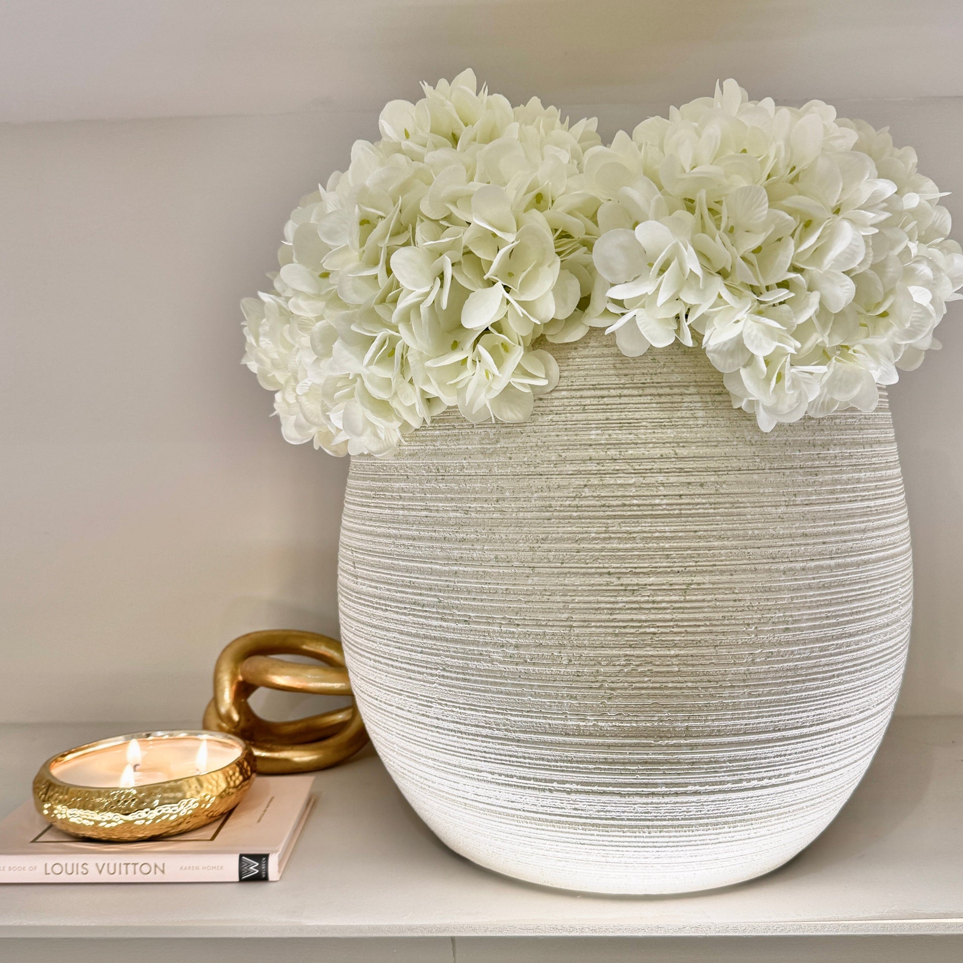 Tranquillity Large Neutral Round Textured Planter - Bridgnorth Furniture