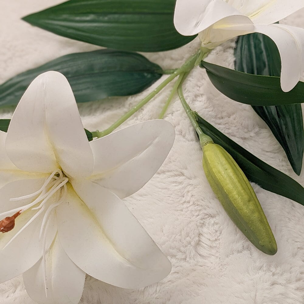 White Faux Lily Single Stem Flower - Bridgnorth Furniture