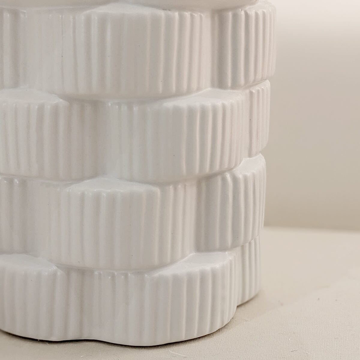 Willow White Ribbed Ceramic Planter - Bridgnorth Furniture